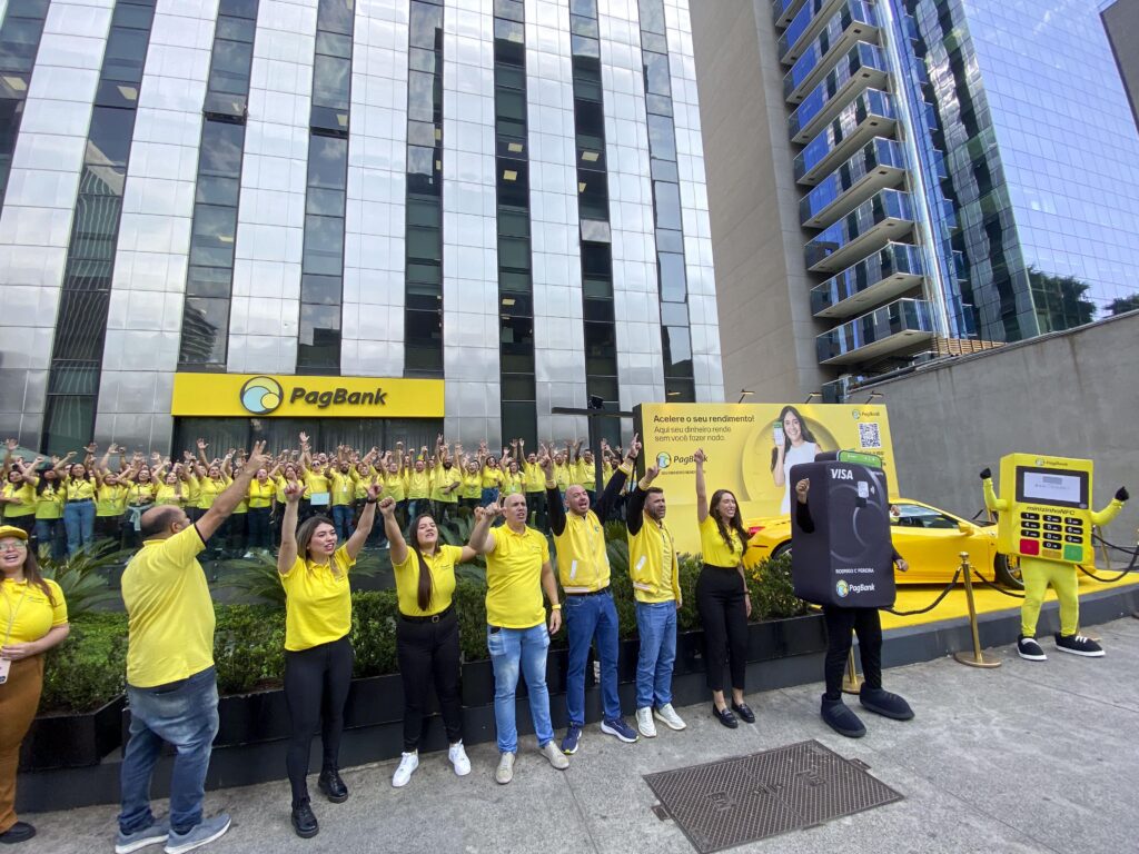 'Carrão' esportivo amarelo do PagBank chama a atenção em SP; conheça o modelo