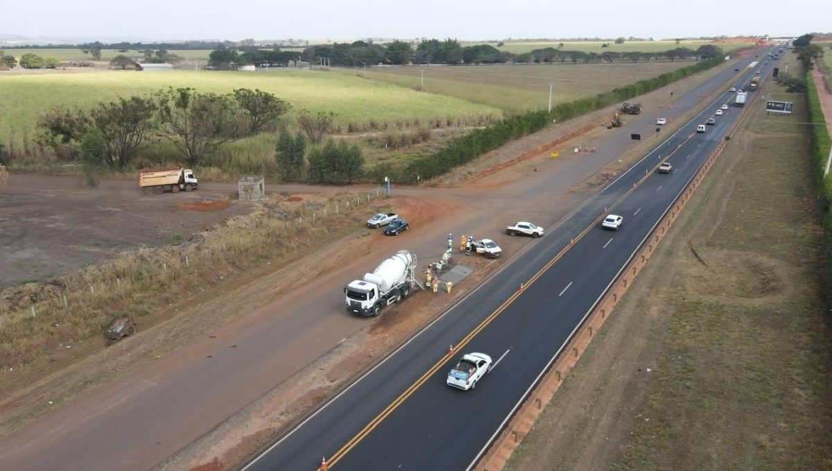 Rodovias de SP têm mais de 2 mil quilômetros de conexão Wi-Fi para motoristas