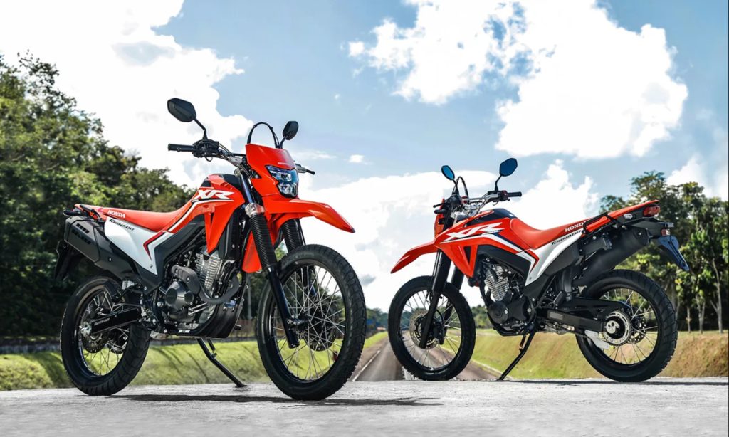 Moto lendária da Honda, XR 300L Tornado chega as concessionárias em agosto - Foto: Divulgação