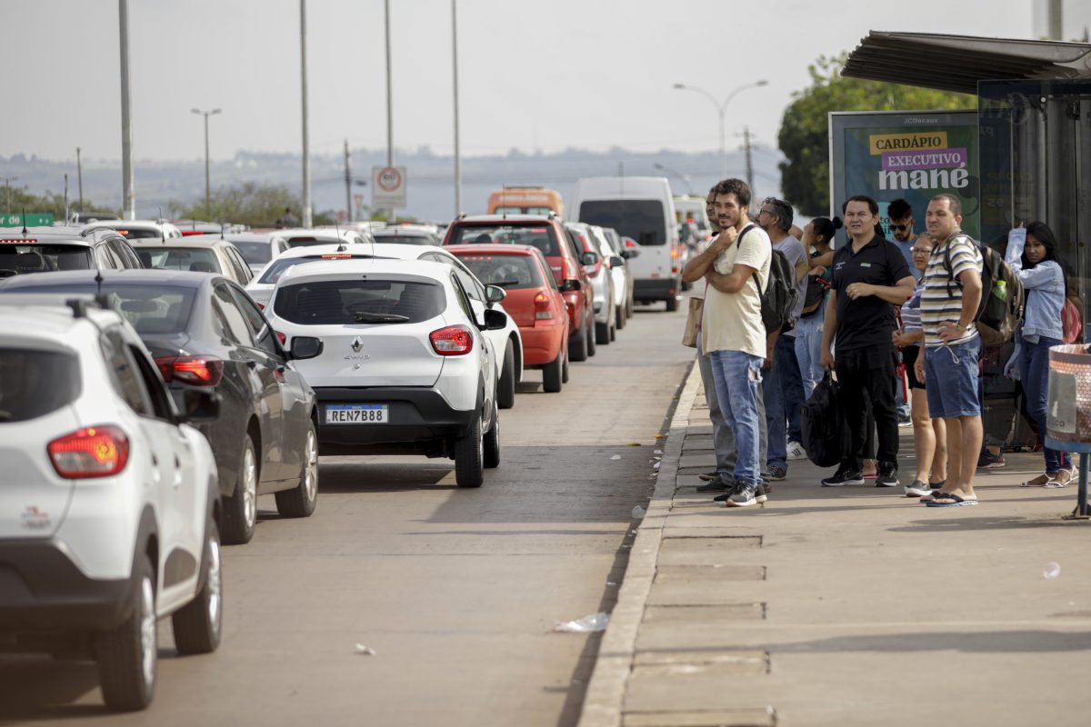 Mais de 8 mil veículos são fiscalizados contra o transporte clandestino e irregular em SP