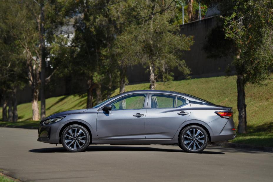 Ficha técnica do Nissan Sentra Advance 2025