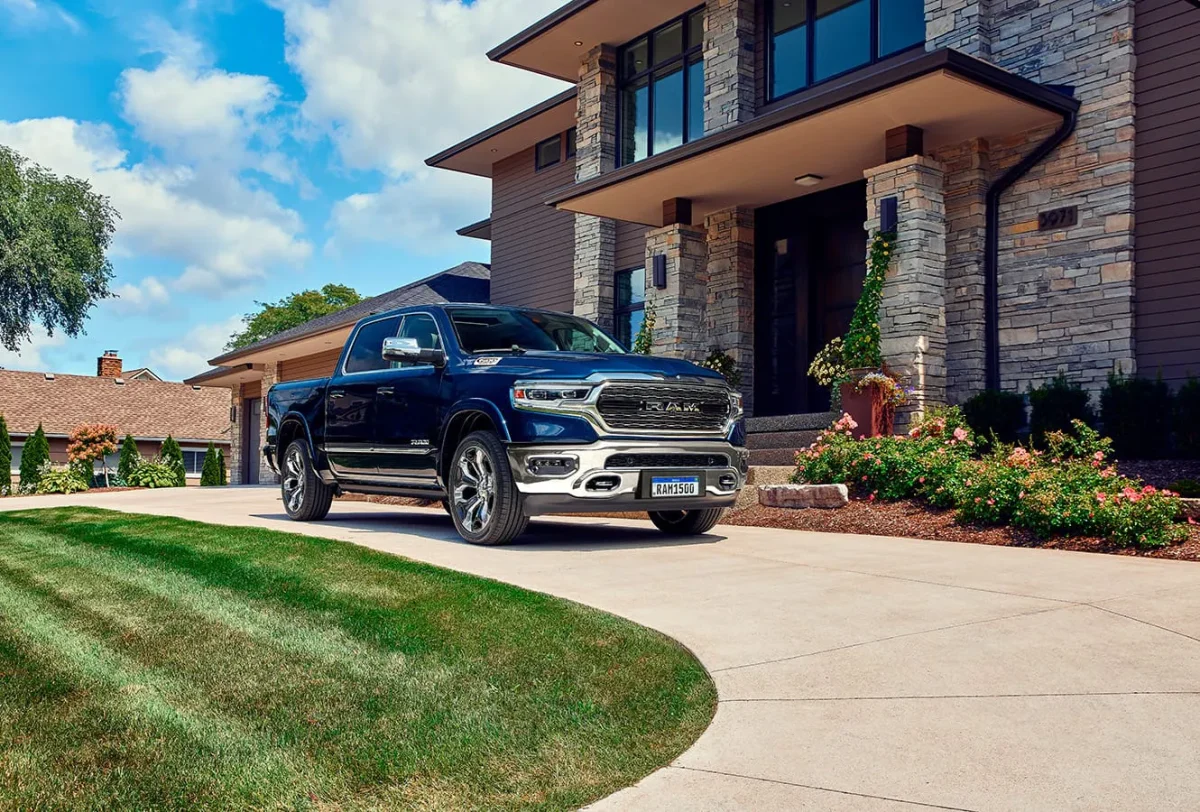 Ram 1500 Limited 2024: ficha técnica, preço e itens de série