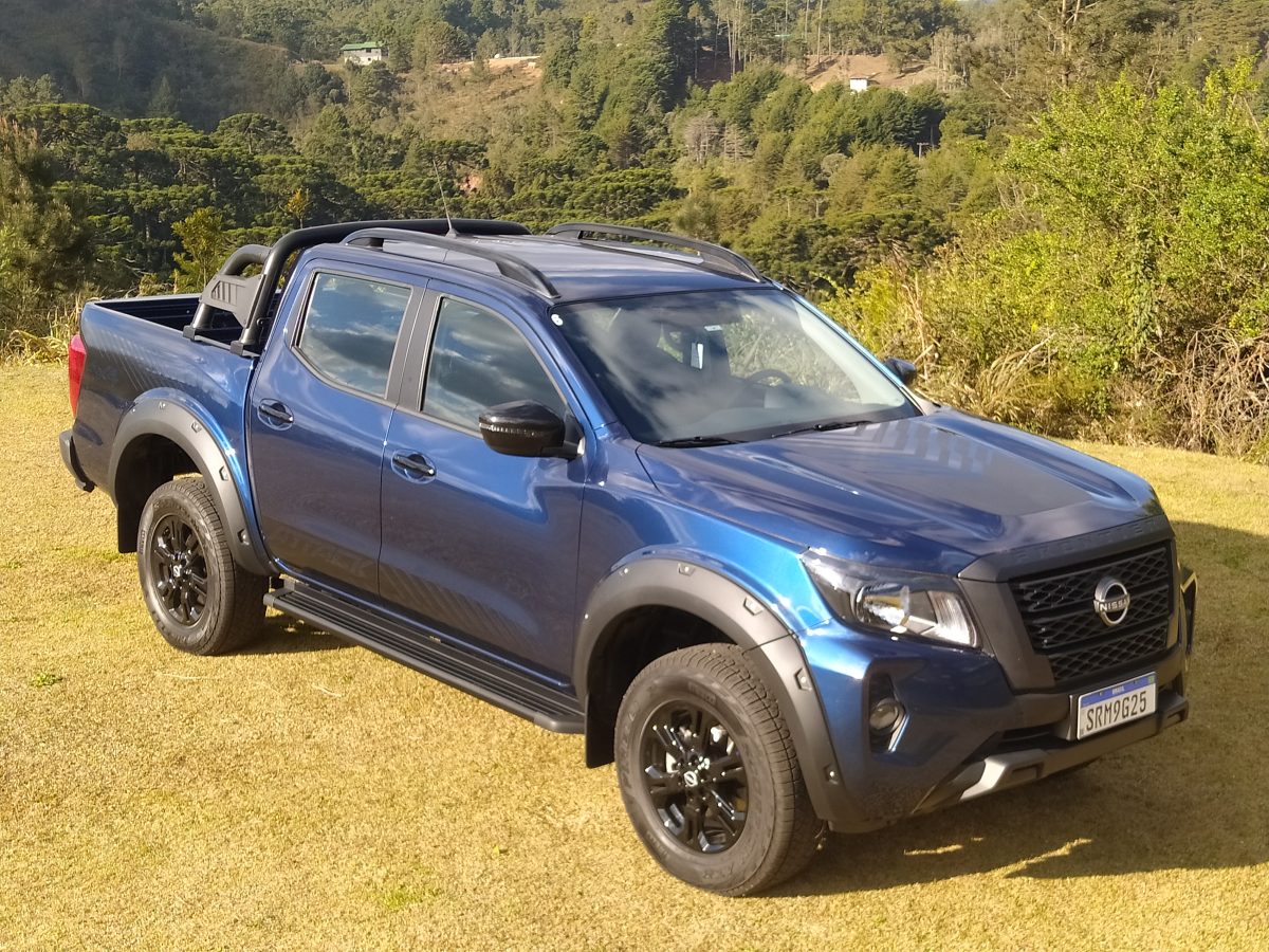 Teste: Nissan Frontier Attack 2025 com motor 2.3 biturbo traz novidades para estar entre as mais vendidas