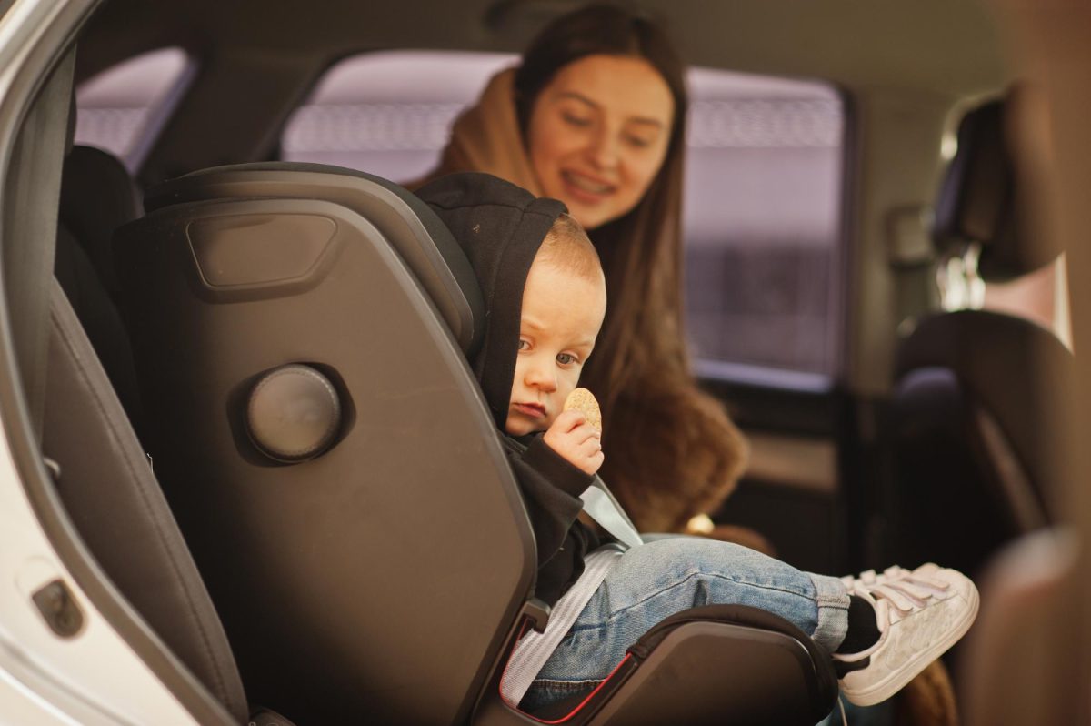 Volta às aulas: veja como instalar de forma correta a cadeirinha do seu filho no carro