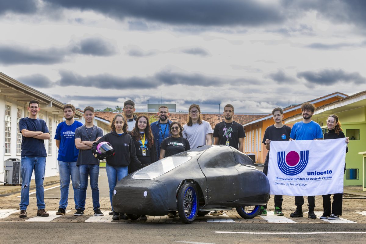 Carro movido a hidrogênio verde é desenvolvido por universitários de Foz do Iguaçu