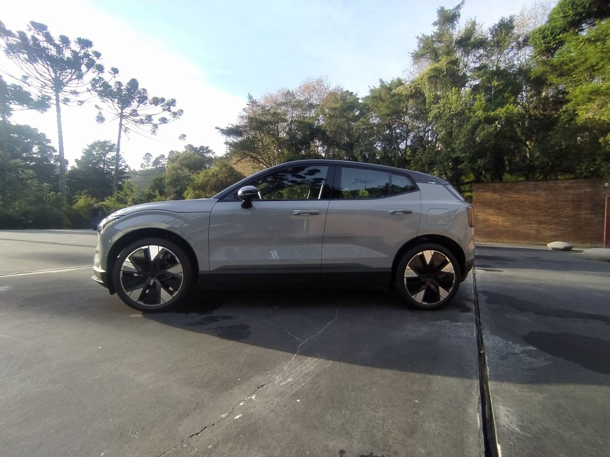 Veículo elétrico da Volvo é SUCESSO ABSOLUTO e acaba de ganhar novo prêmio