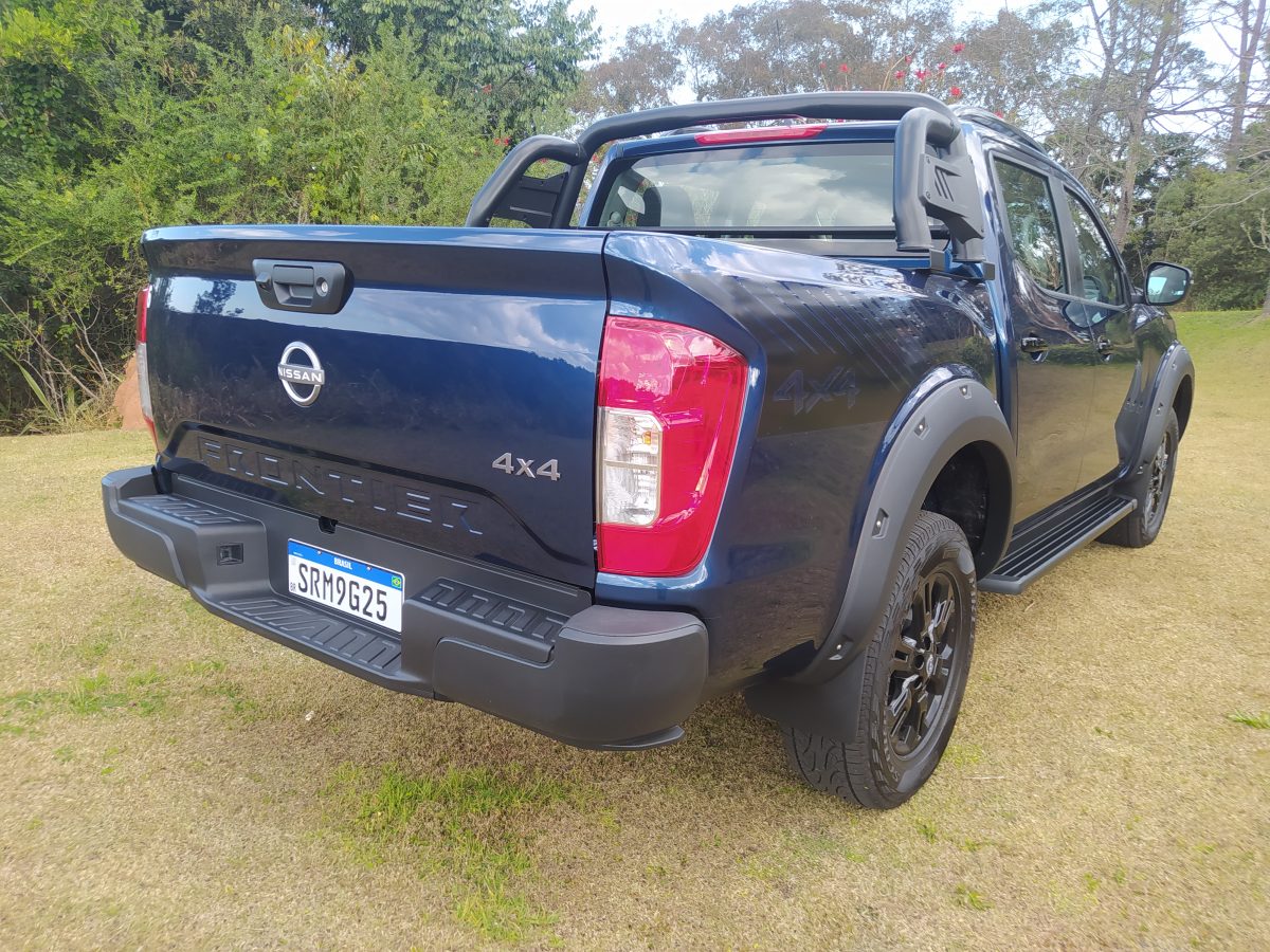 Teste: Nissan Frontier Attack 2025 com motor 2.3 biturbo traz novidades para entrar no topo das picapes mais vendidas