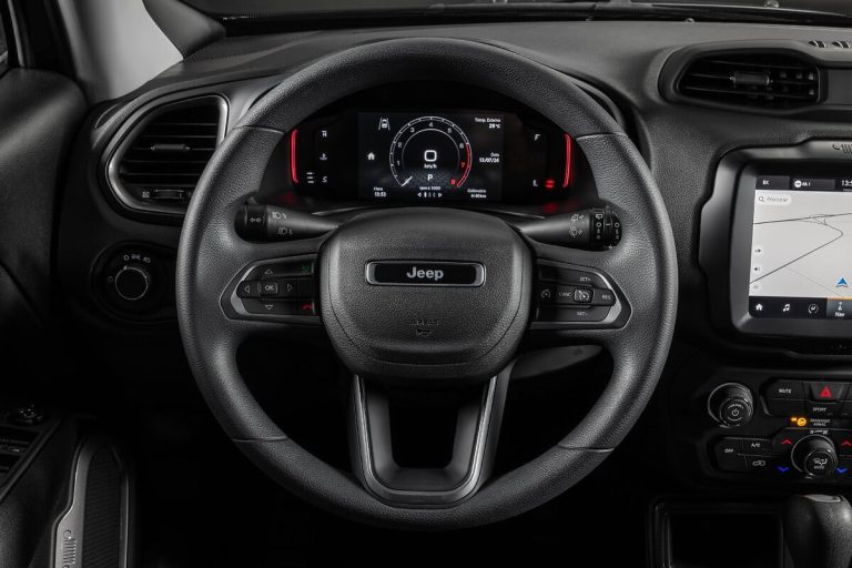 Interior do Jeep Renegade Longitude