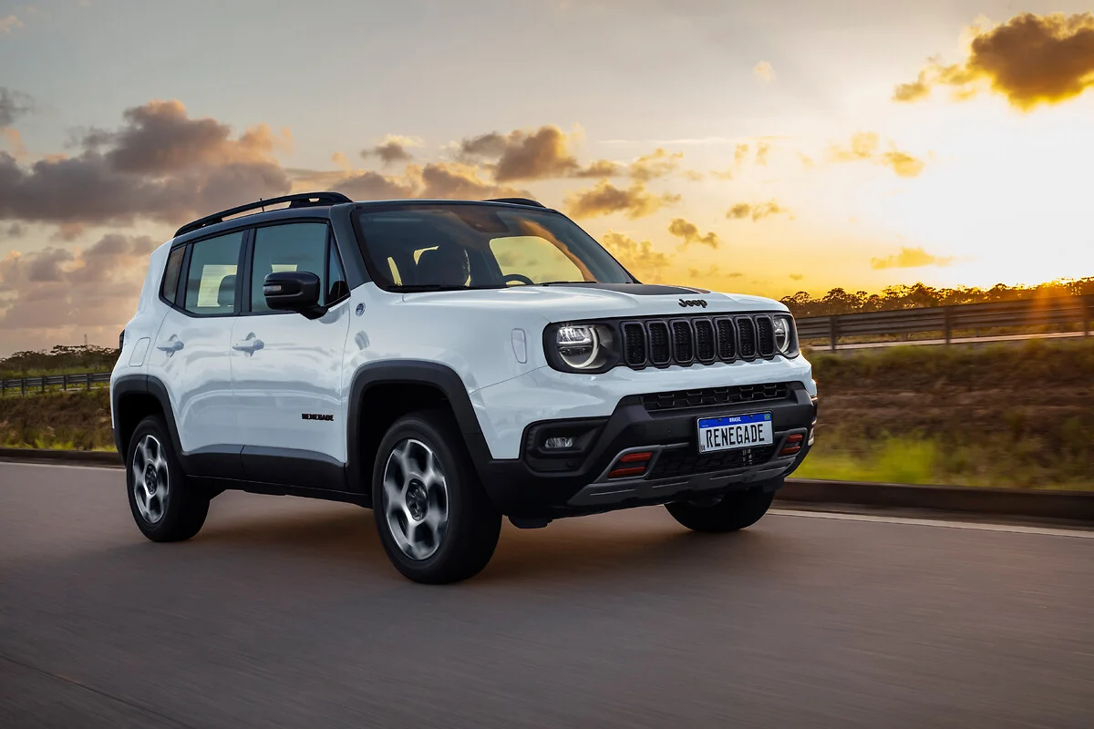 Jeep Renegade Trailhawk 2025: versão preparada para qualquer tipo de terreno