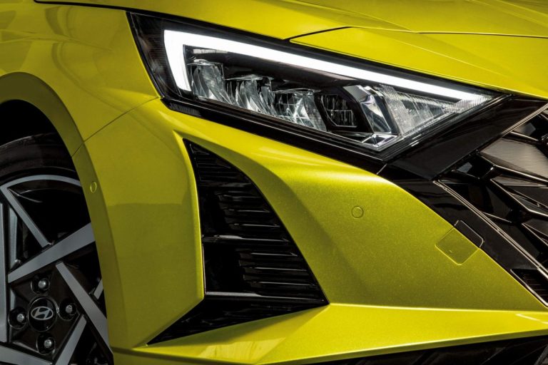 Novo Hyundai de R$ 99.990 resgata os anos 90 e pode roubar espaço do HB20