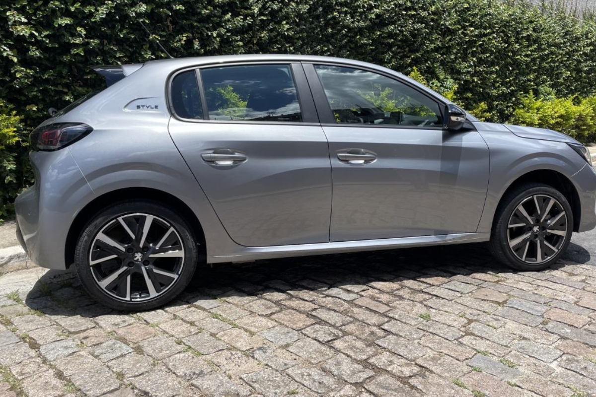 Peugeot 208 Style 1.0 Turbo 2024 (Foto: Nicole Santana/ Garagem360)