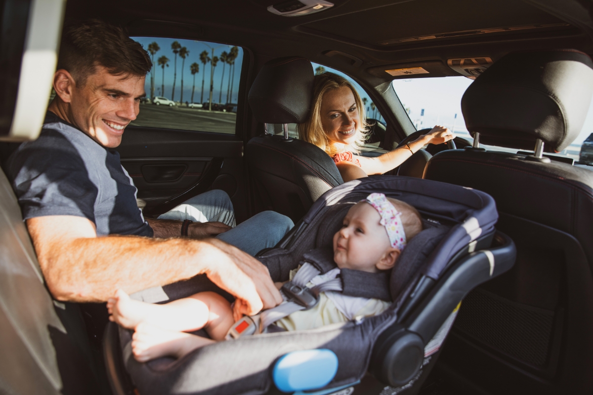 Os melhores acessórios de carro para quem tem bebê e criança pequena