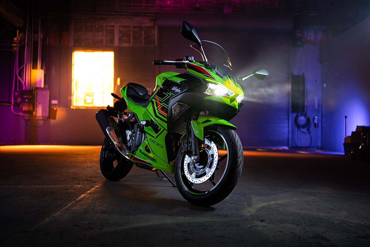 Ficha técnica da Kawasaki Ninja 500 SE KRT Edition 2025