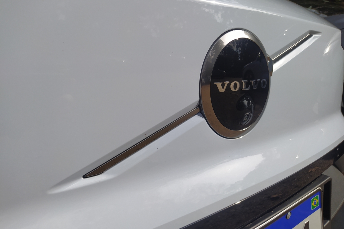 Volvo bate o martelo: venderá somente carros 100% elétricos