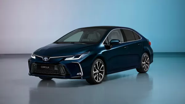 Carros com tecnologia híbrida flex no Brasil - Corolla Hybrid - Foto: Divulgação