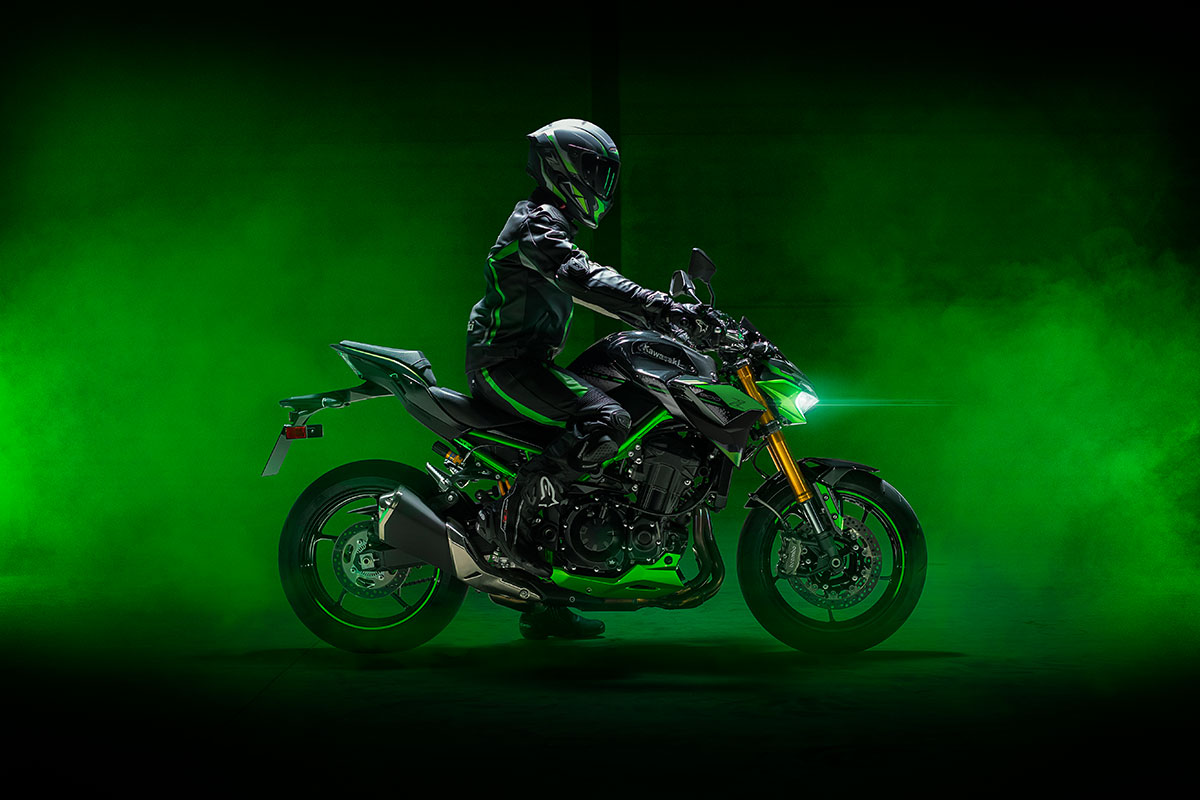 Ficha técnica da Kawasaki Z900 R Edition 2025