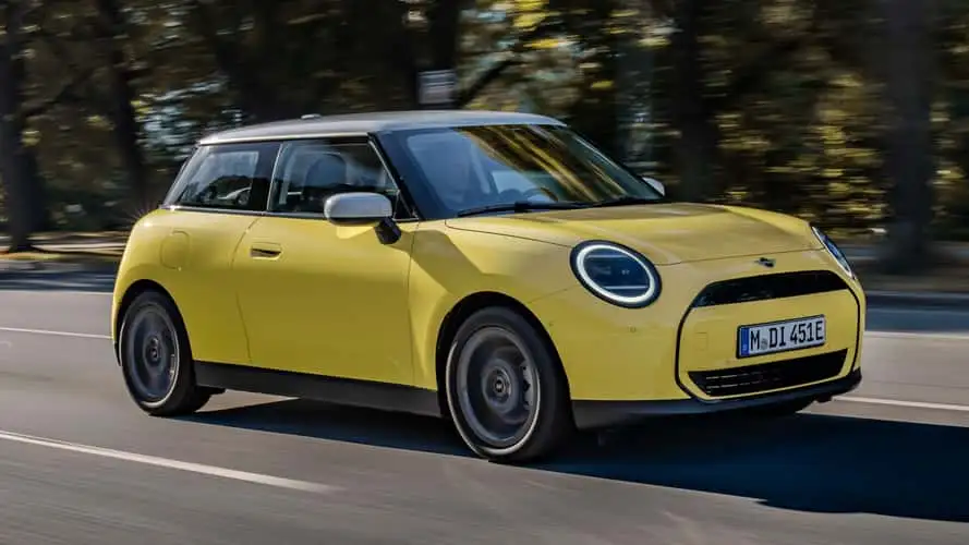 MINI Cooper E tem pré-venda iniciada e preço de R$ 209.990