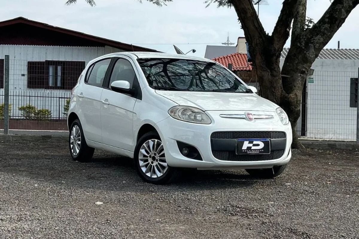 Fiat Palio Attractive - Foto: anúncio OLX