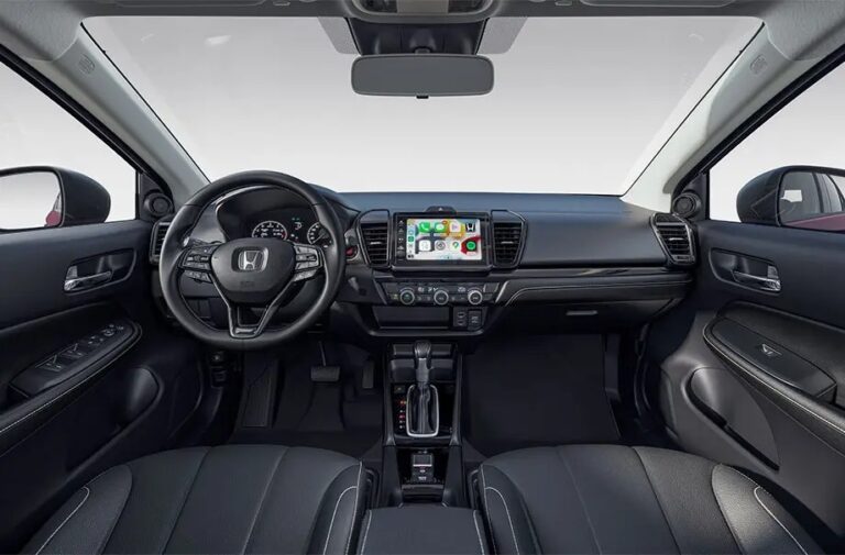 Interior do Honda City EX 2015