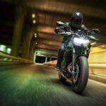 Kawasaki Z650 2025 se destaca pela segurança e alto desempenho