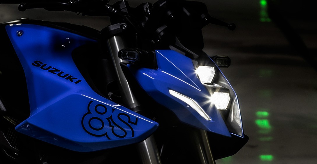 Ficha técnica da Suzuki GSX-8S 2025