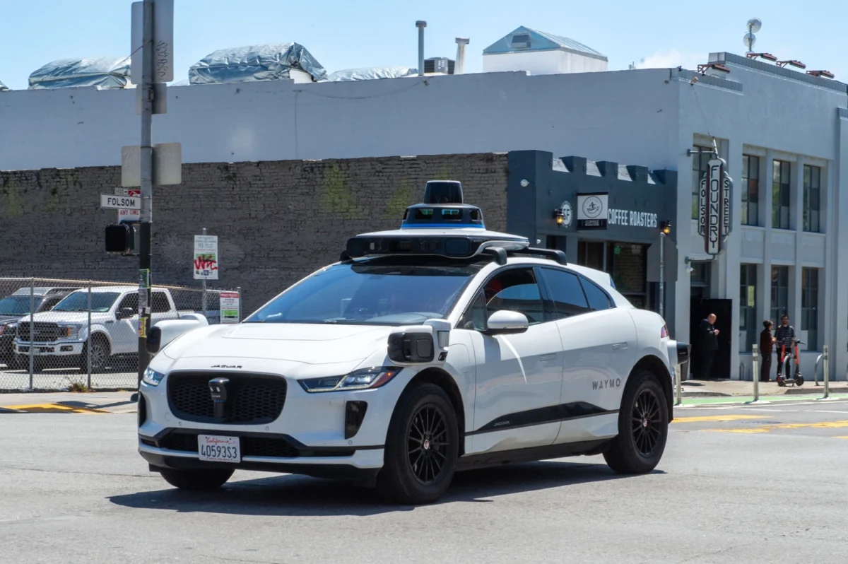 Waymo é pioneira em viagens autônomas em carro — Foto: Reprodução