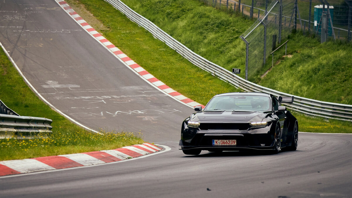 Ford Mustang GTD faz história e quebra novo recorde de velocidade: 20,7 km e 73 curvas em menos de 7 minutos