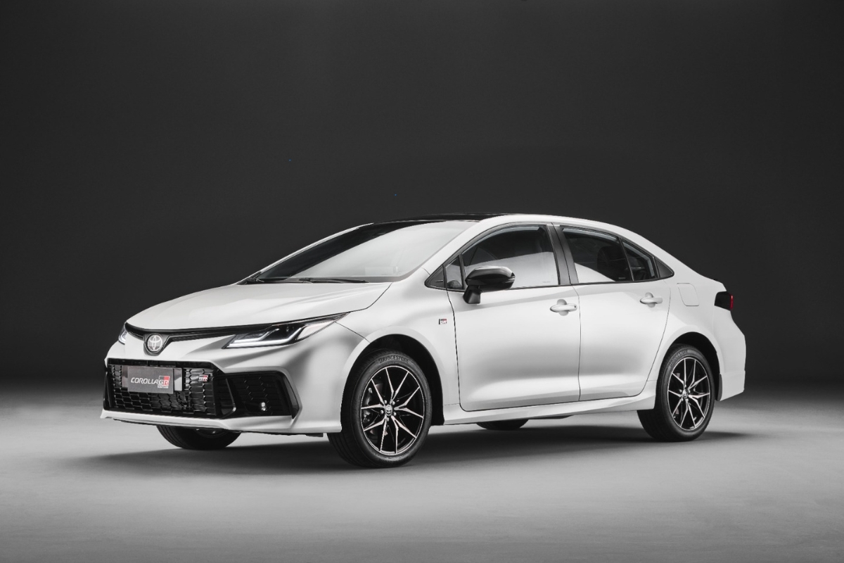 Toyota Corolla 2025: confira preços, versões e todos os equipamentos atualizados