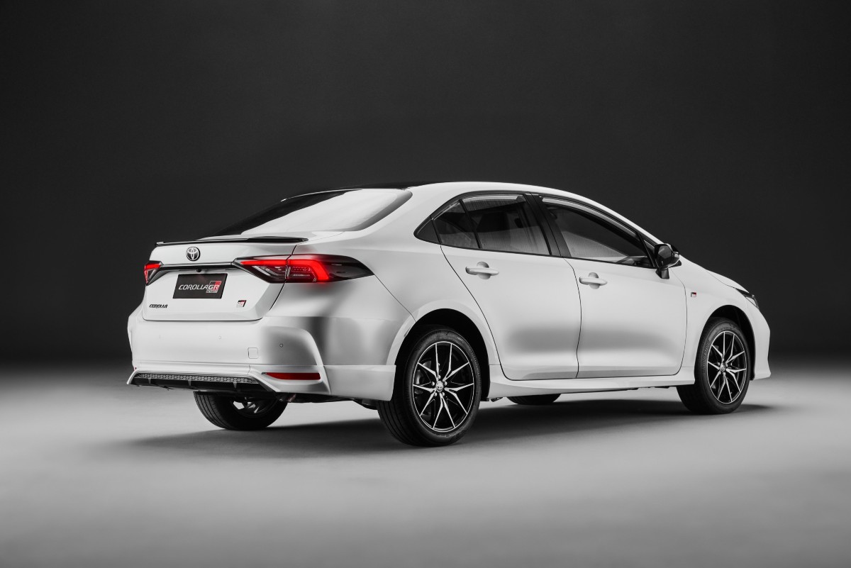 Ficha técnica do Toyota Corolla GR-Sport 2025