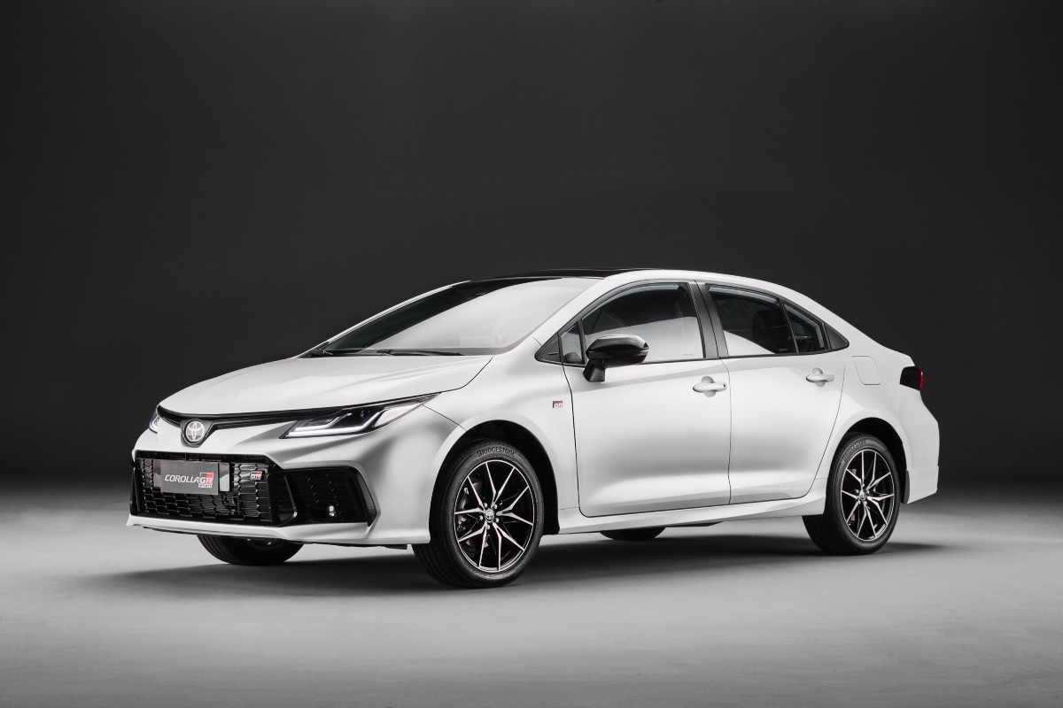 Ficha técnica do Toyota Corolla GR-Sport 2025