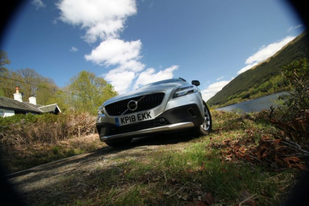 Volvo V40 na Escócia | Paulo Basso Jr.