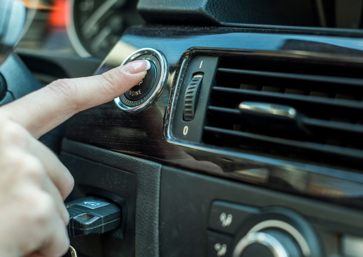 O ar condicionado do carro conectado consome até 2 km/l de gasolina - Foto: Freepik