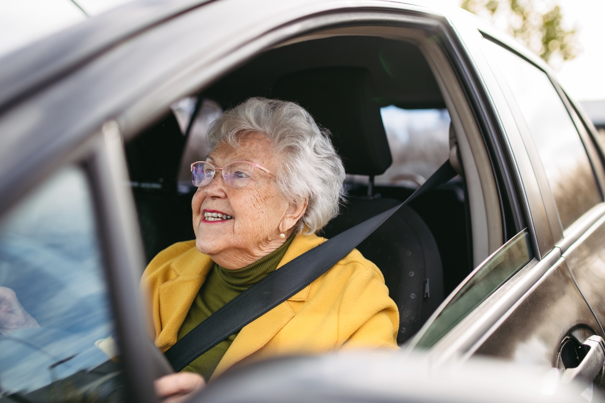 Idade máxima para dirigir no Brasil: 75, 80 ou 90 anos?