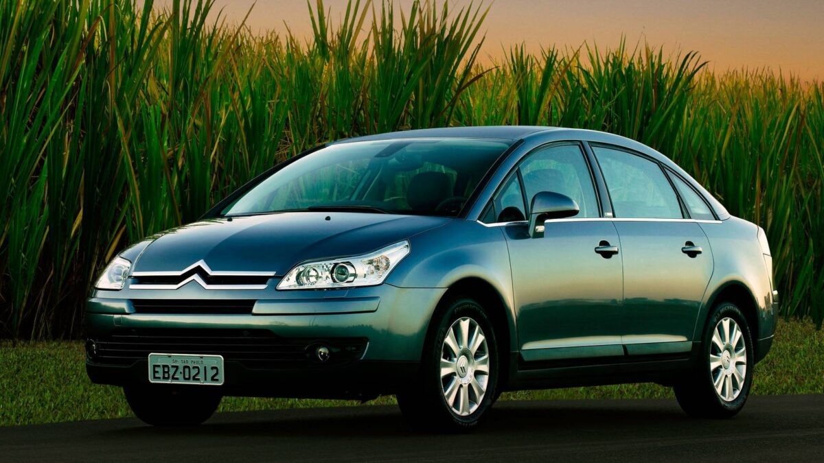 Citroen C4 Pallas - Foto: Divulgação