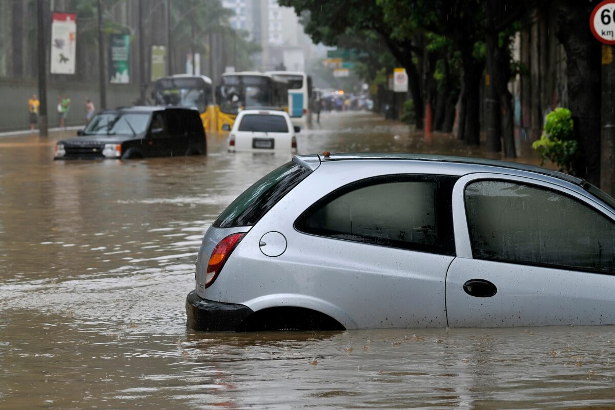 Temporais no Sudeste: saiba como proteger você e o seu carro