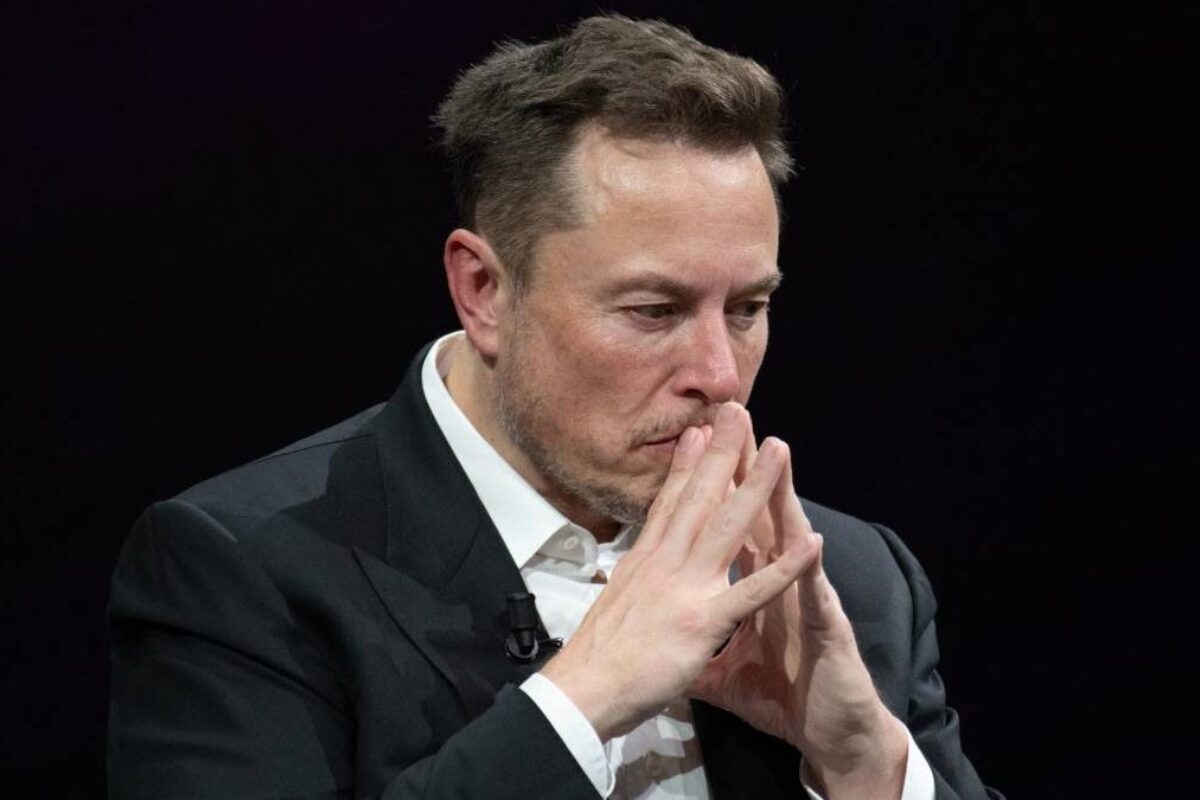 Tesla em apuros: Musk perde dinheiro como água em 2025