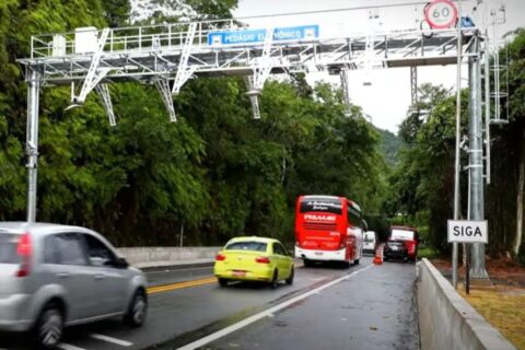 Pedágios e ônibus terão SAC além do 0800; regra começa 120 dias após publicação