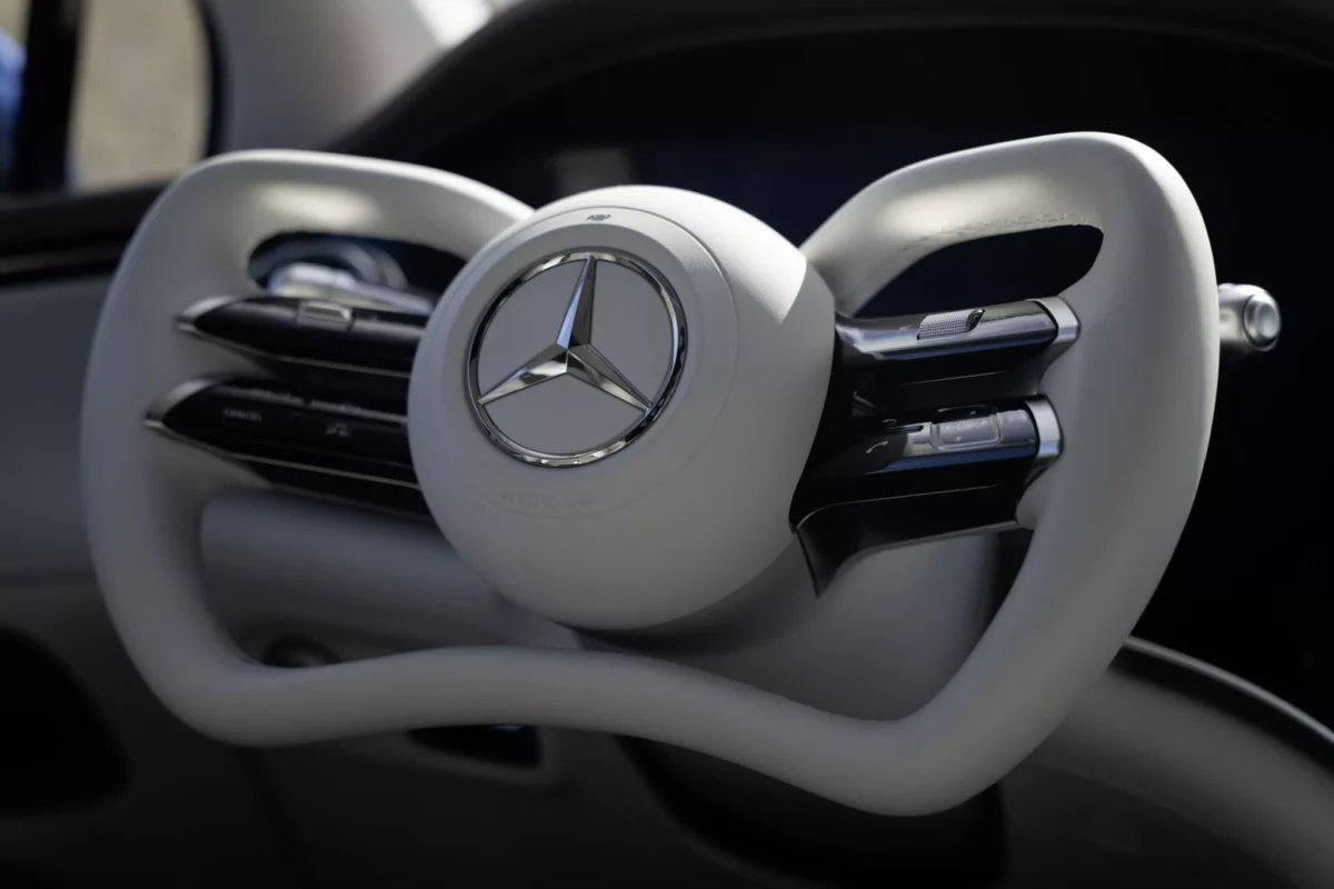 Mercedes entra na onda e adota volante com manche - Foto: Divulgação