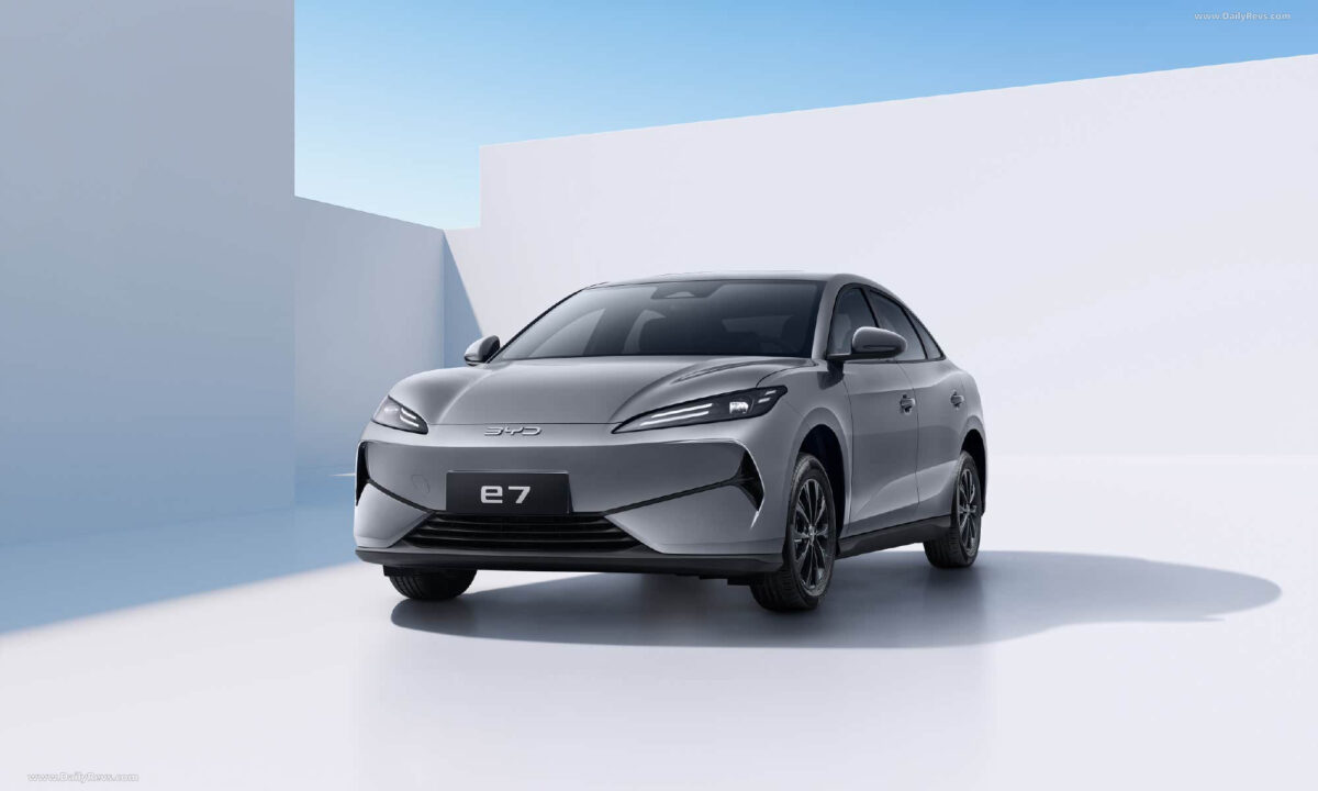 BYD e7: vale a pena comprar o sedã chinês para motoristas de app com preço de Kwid?