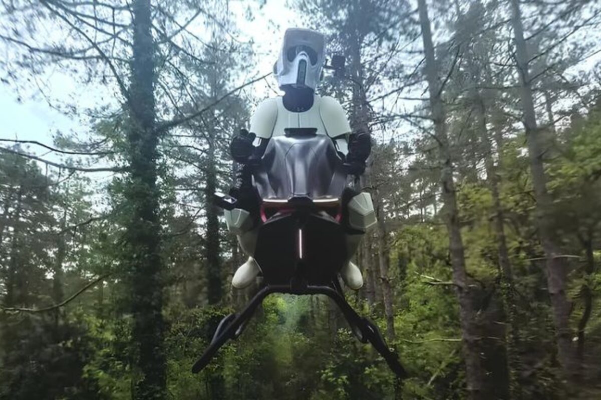 Nova moto inspirada em Star Wars faz 200 km/h com tecnologia inédita