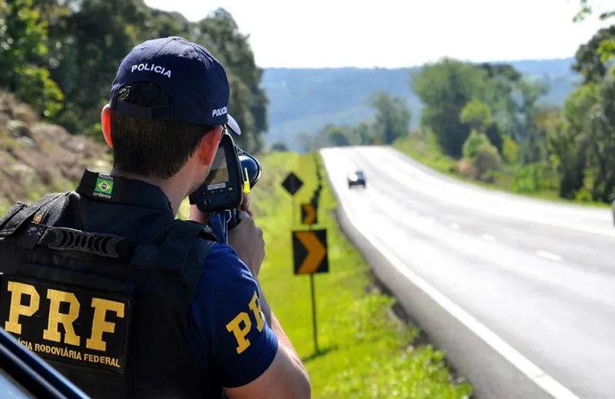 Radar móvel é permitido no Brasil, mas deve respeitar as regras do Contran - Foto: Divulgação/ PRF