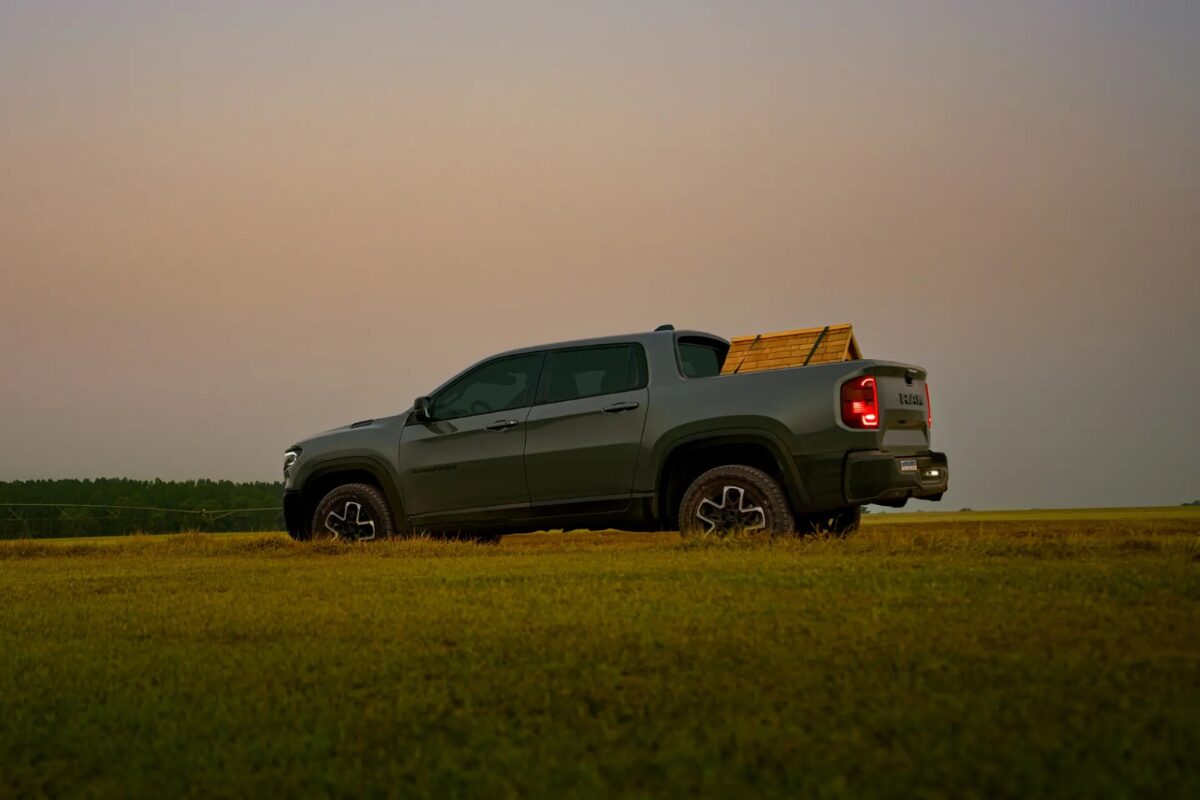 Ram Rampage tem desconto de R$ 60 mil e fica mais barata que Ranger