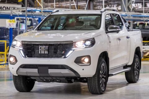 Fiat Titano com moto de Rampage começa a ser produzida
