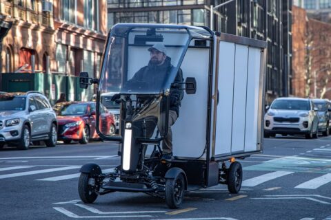 Honda apresenta quadriciclo elétrico voltado para entregas