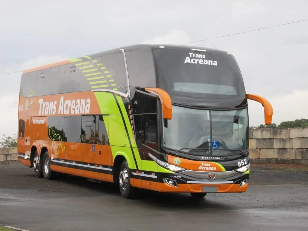 A viagem de ônibus mais longa do mundo atravessa o Brasil e Chega ao Peru!