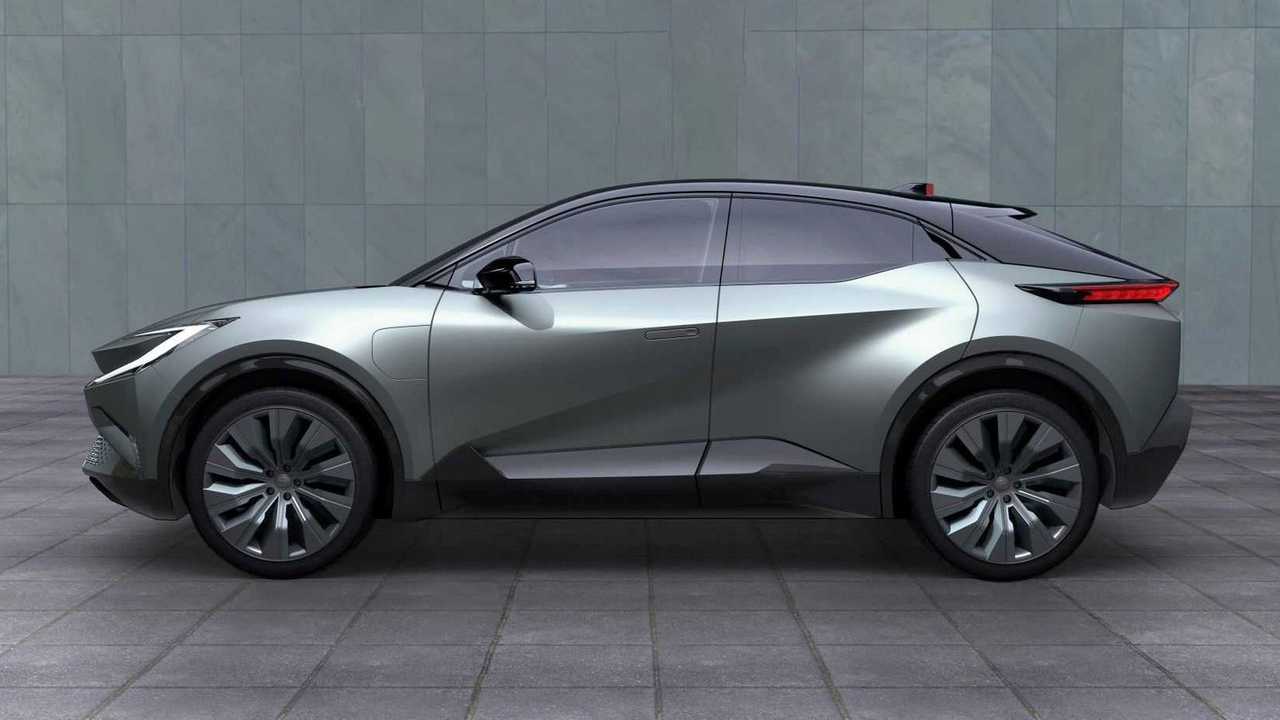 Carro elétrico da Toyota pode rodar 1.000 km, mas enfrenta desafios no caminho; entenda