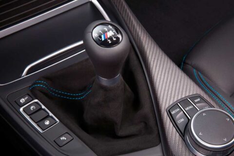 Foi eu que mandei colocar: BMW pode voltar a produzir “Carros M” com câmbio manual