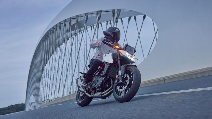 CB 750 Hornet - Foto: Divulgação