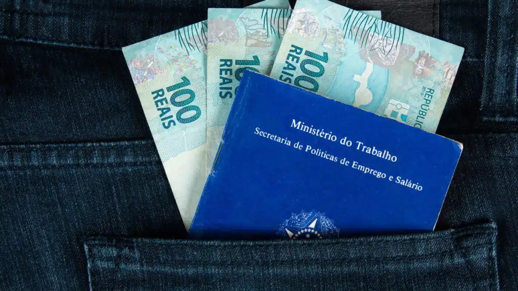 Caixa Tem libera até R$ 4.500 - depositphotos.com / gustavomello162.hotmail.comdepositphotos.com / gustavomello162.hotmail.com
