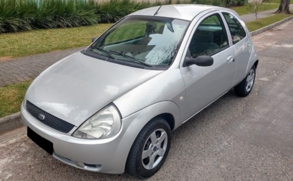 Ford Ka GL - Foto: Reprodução